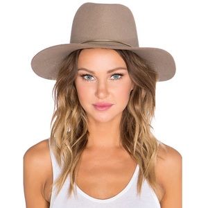 Janessa Leone Lassen Hat in Almond